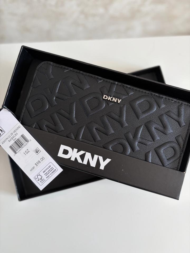 Кошелек DKNY