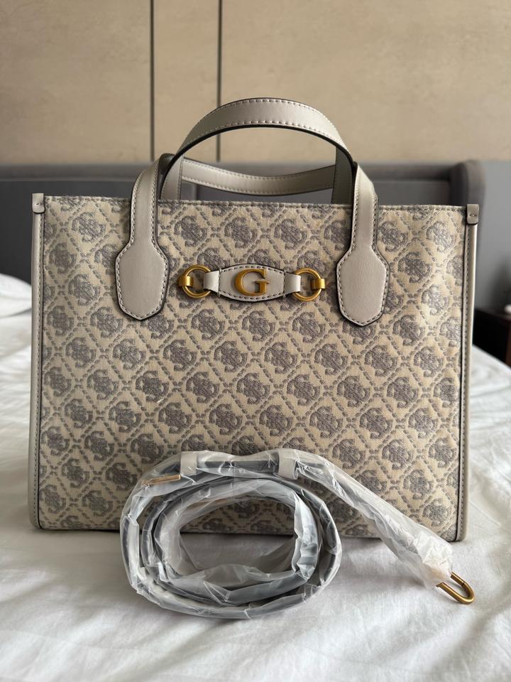 Сумка Guess