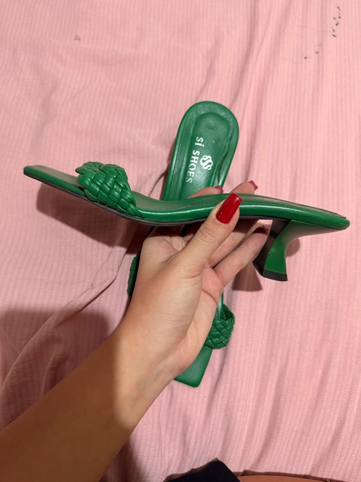 Зеленые босоножки Si Shoes