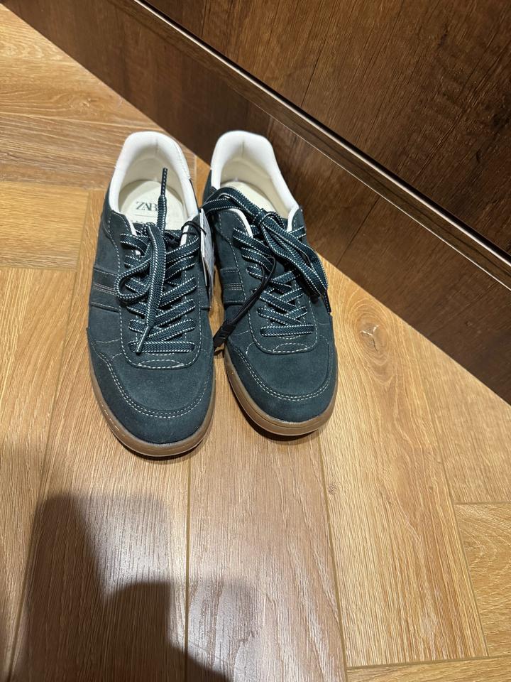 Кроссовки ZARA