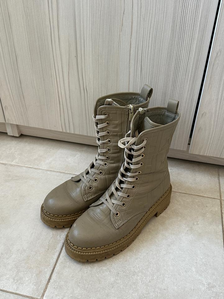 Perfect Pairs