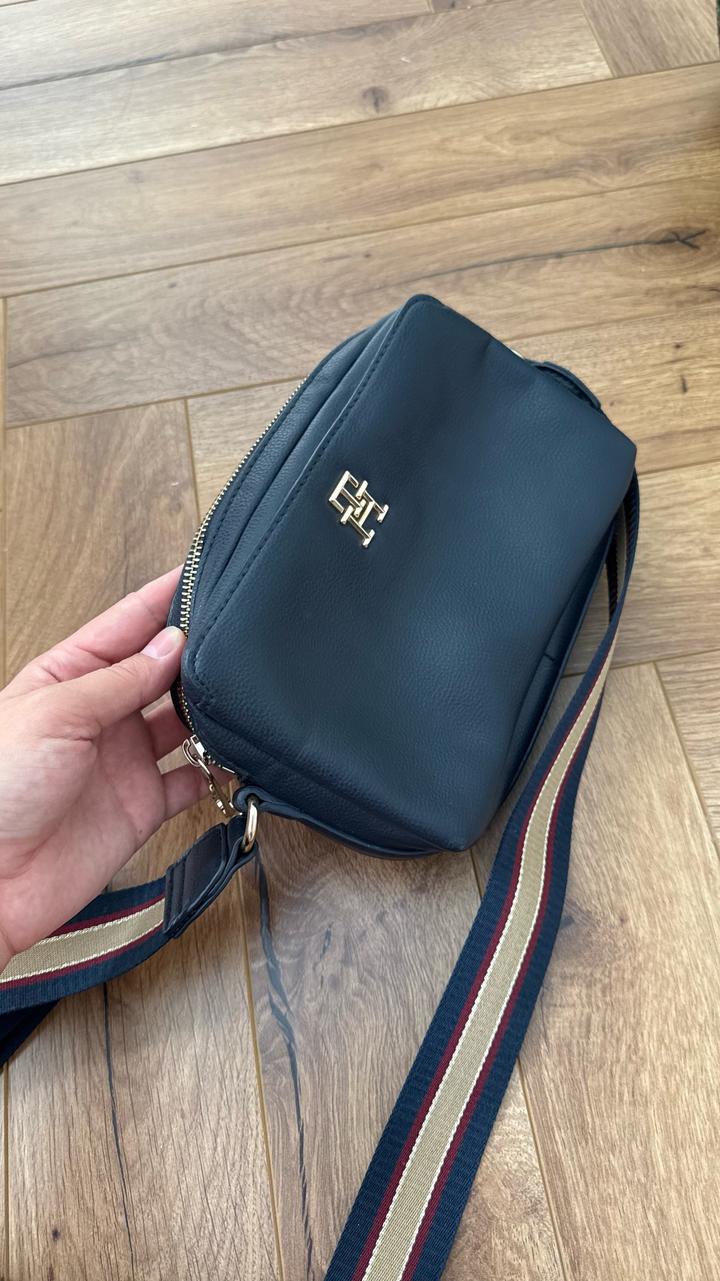 Tommy Hilfiger