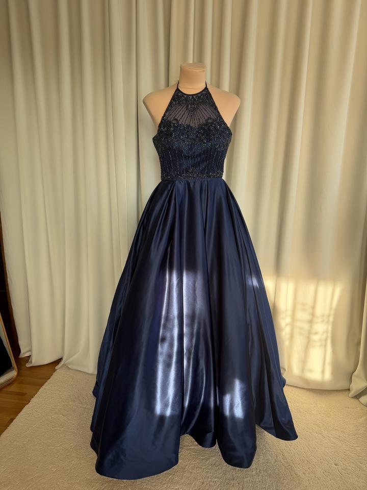 Sherri Hill