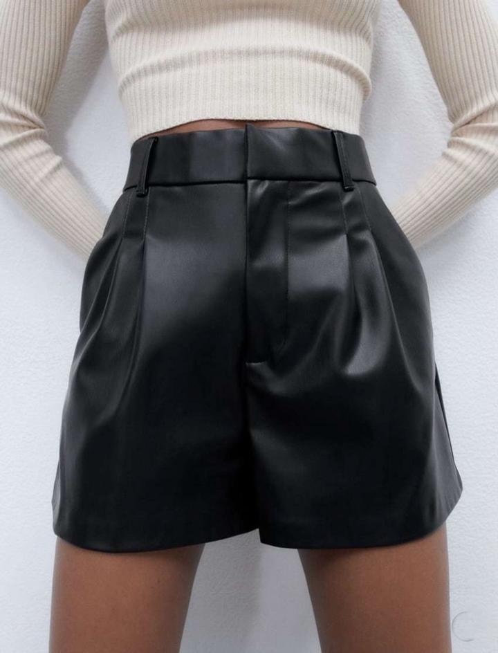 Шорты ZARA из искусственной кожи