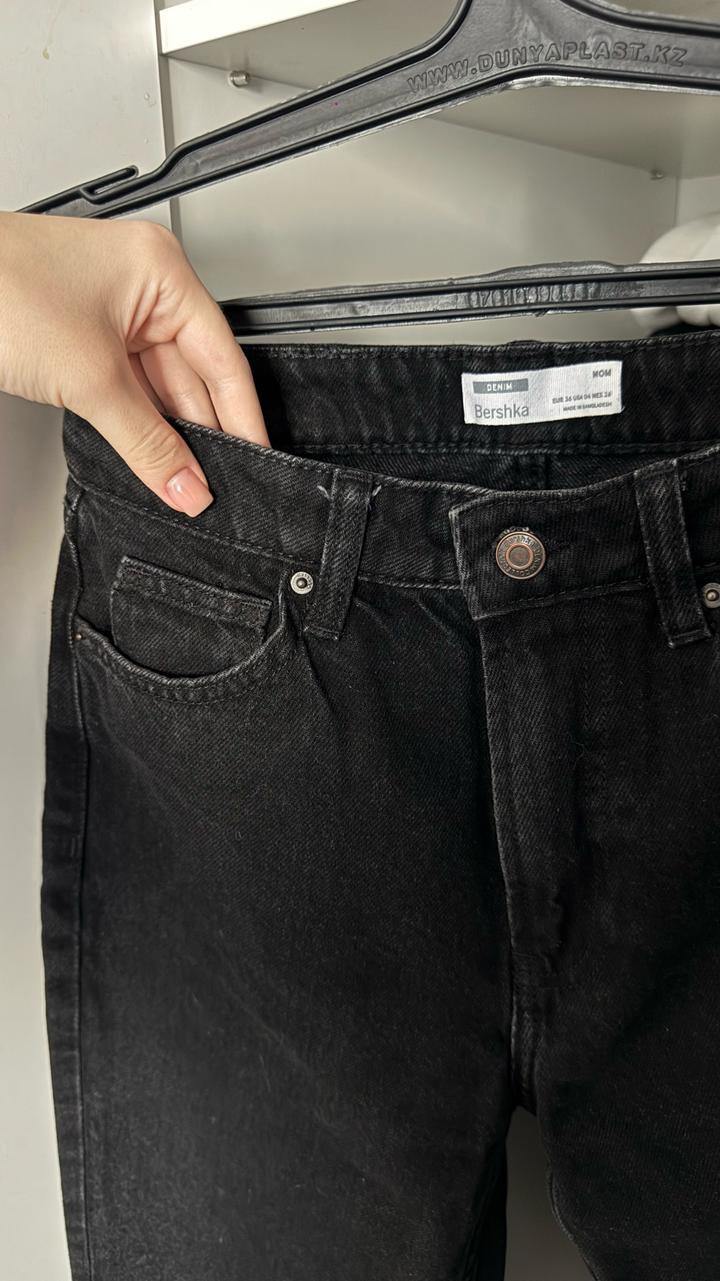 Джинсы Bershka mom