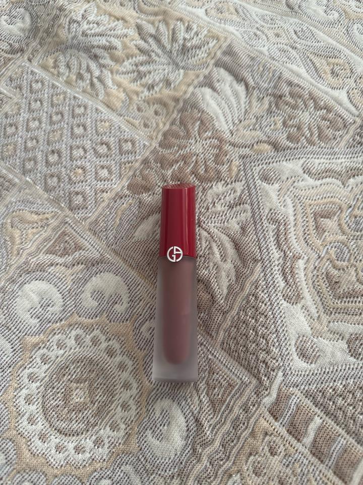 Помада Giorgio Armani Lip Maestro Satin
