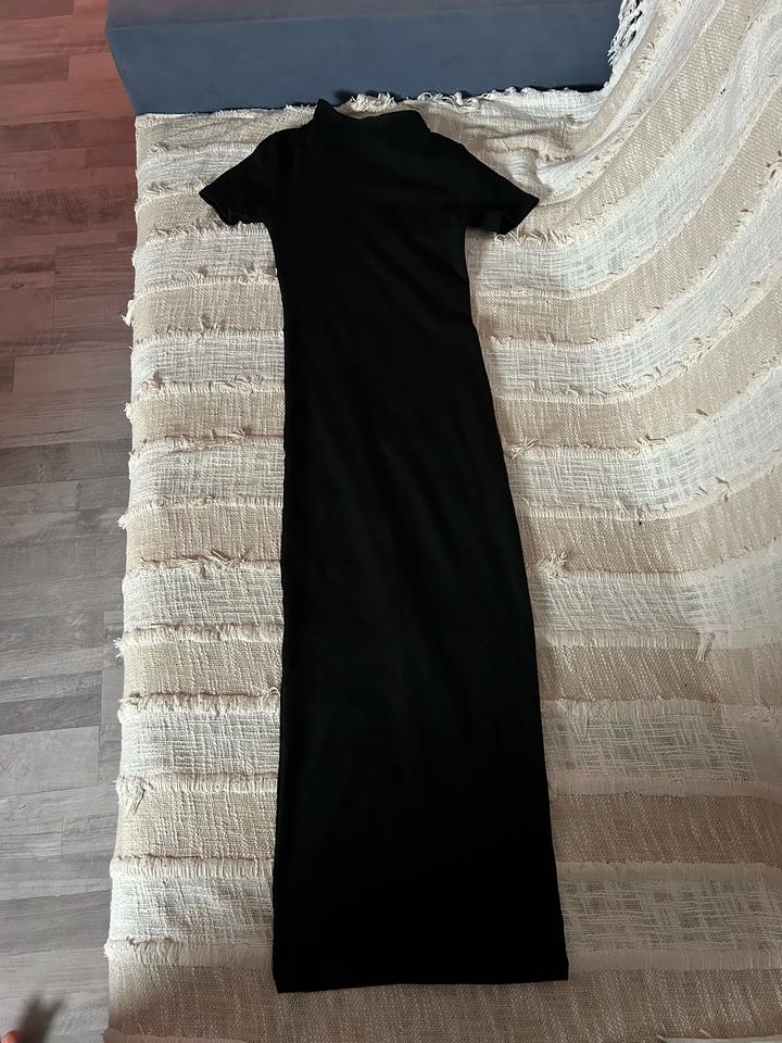 Pull & Bear Черное платье миди