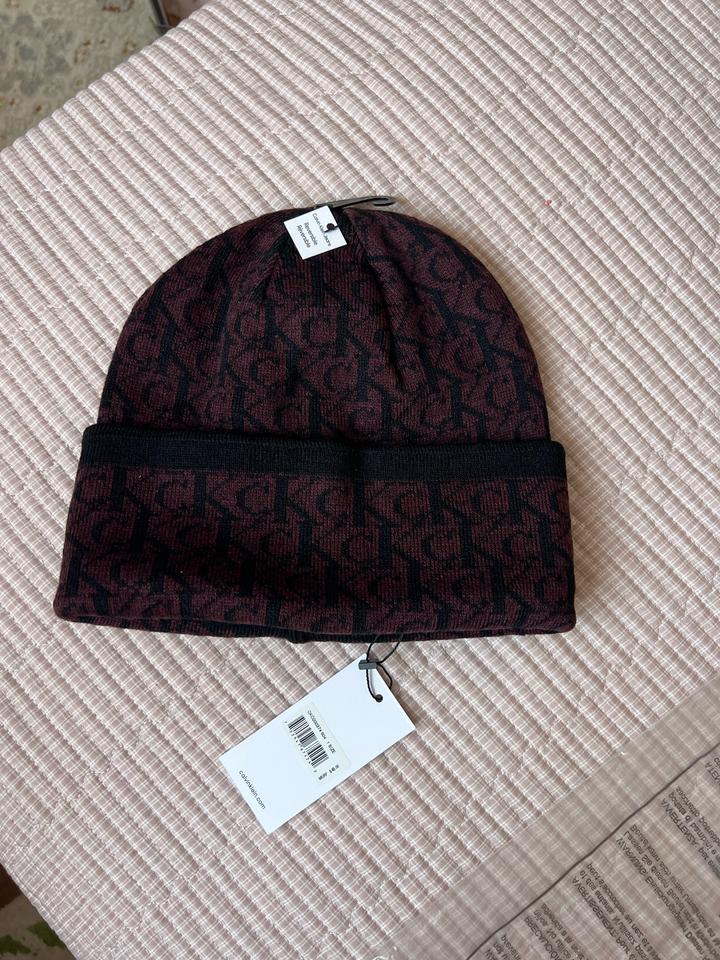 Шапка Calvin Klein