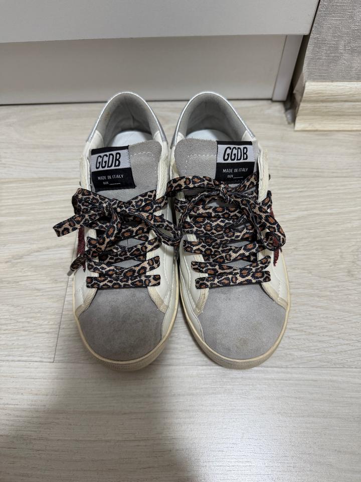 Golden Goose