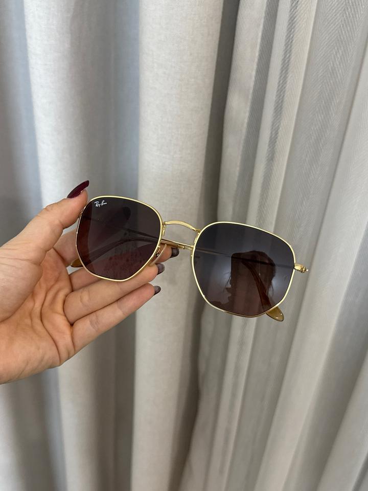 Ray-Ban