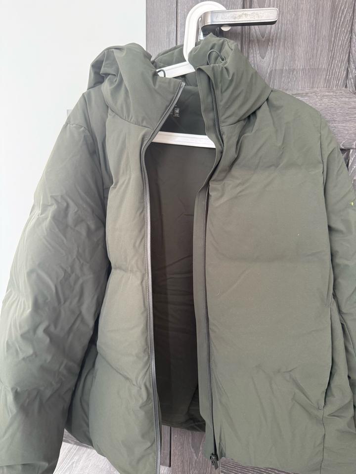 Пуховик UNIQLO