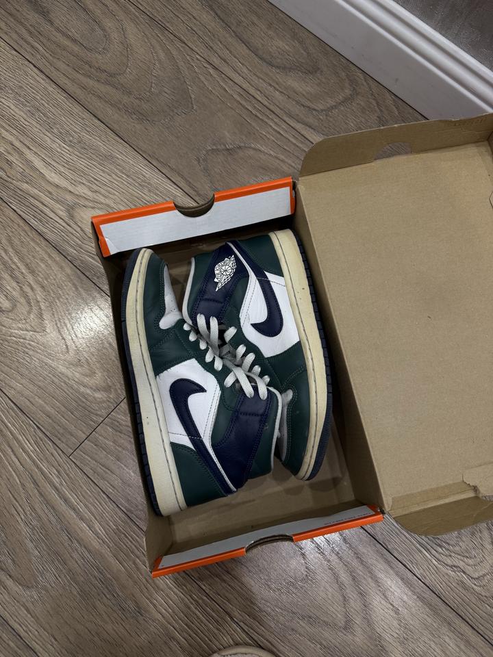 Nike