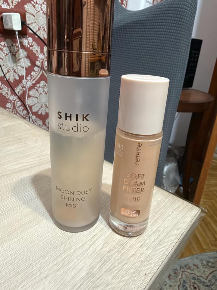 Glow booster catrice 010 fair light, shik moon dust shining mist