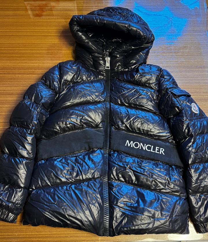 Детский пуховик Moncler