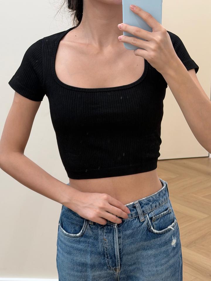 Укороченный топ в рубчик ASOS 4505