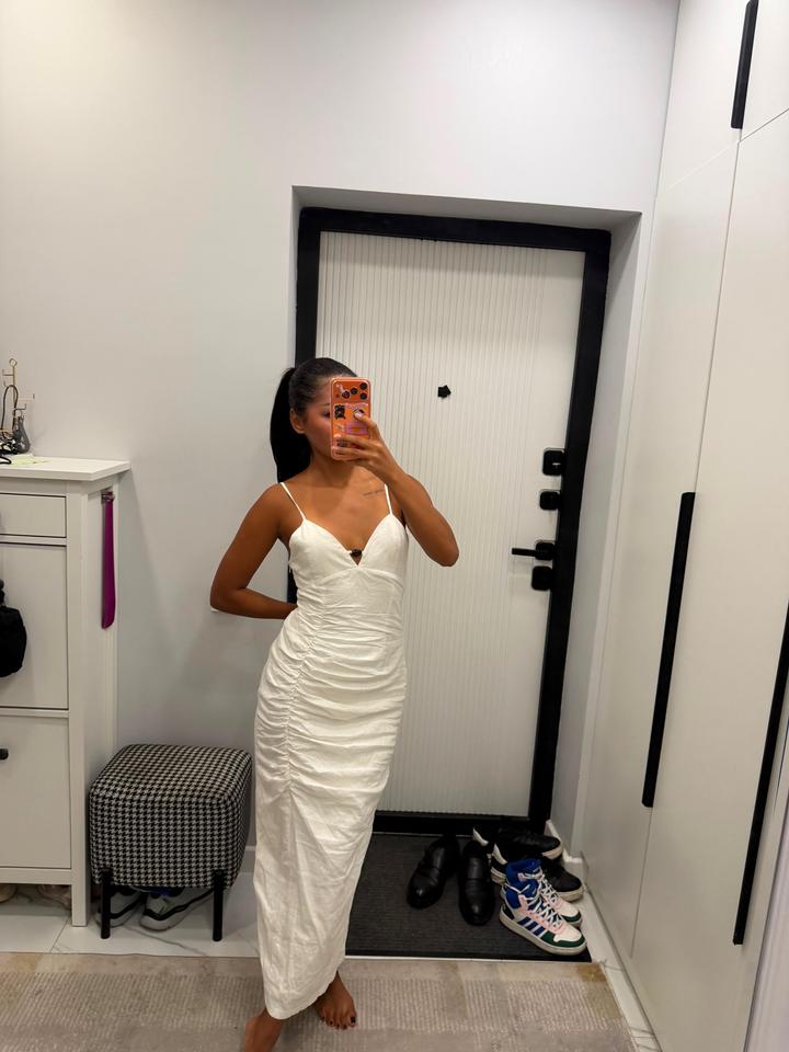 Zara Белое платье миди со сборкой