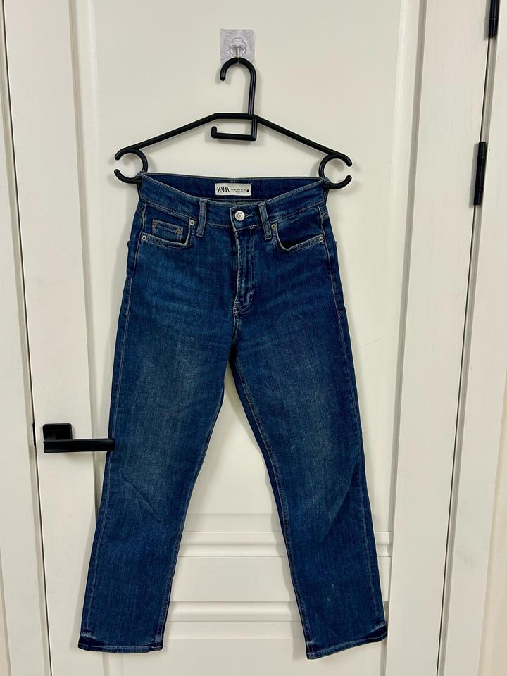 Джинсы Zara