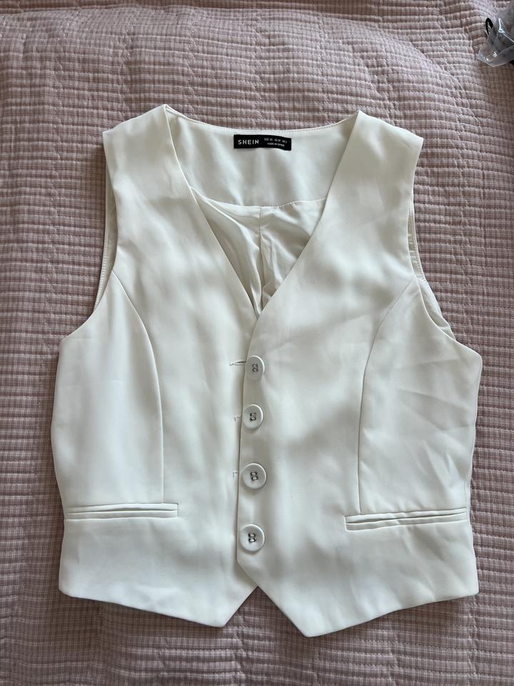 Жилет SHEIN