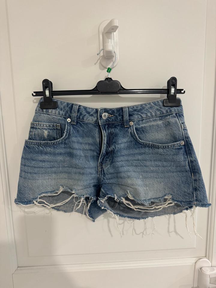 H&M