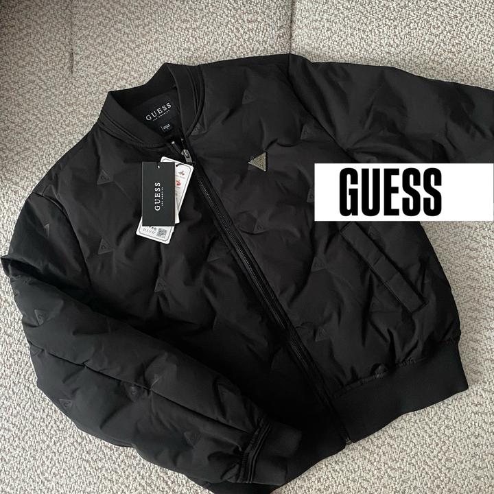 Женский бомбер GUESS