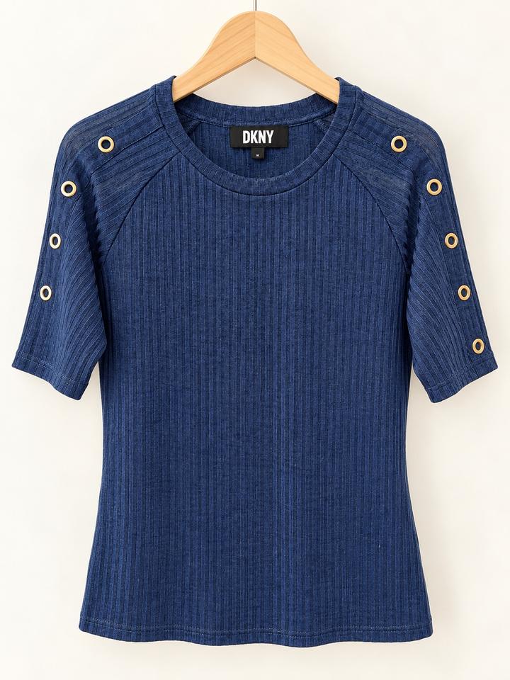 Элегантный синий топ/футболка DKNY с брендированной фурнитурой 💙