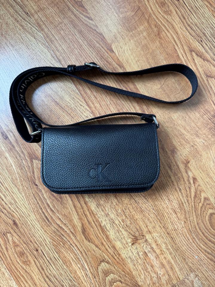 сумка Calvin Klein