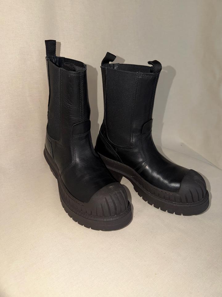 Acne Studios