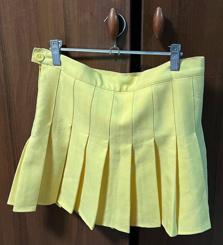 XIN YIZU WEARS