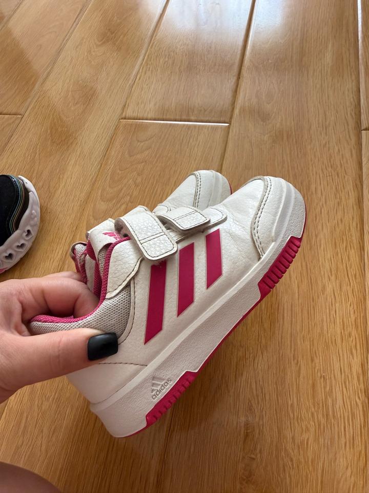 Adidas Оригинал кроссовки адидас, скечерч