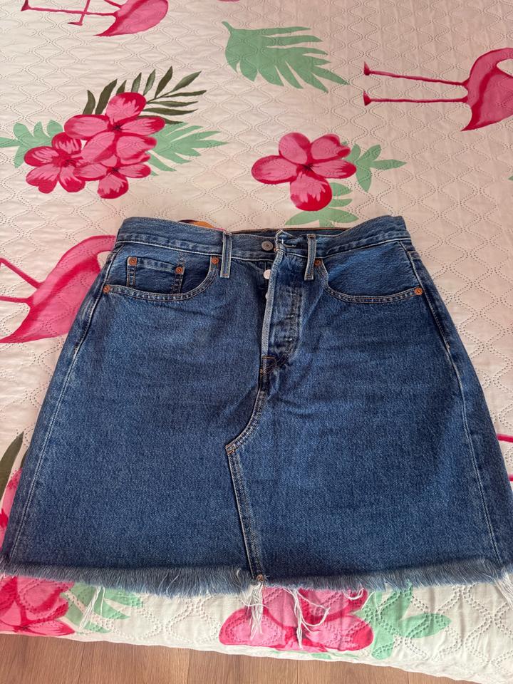 Levi's