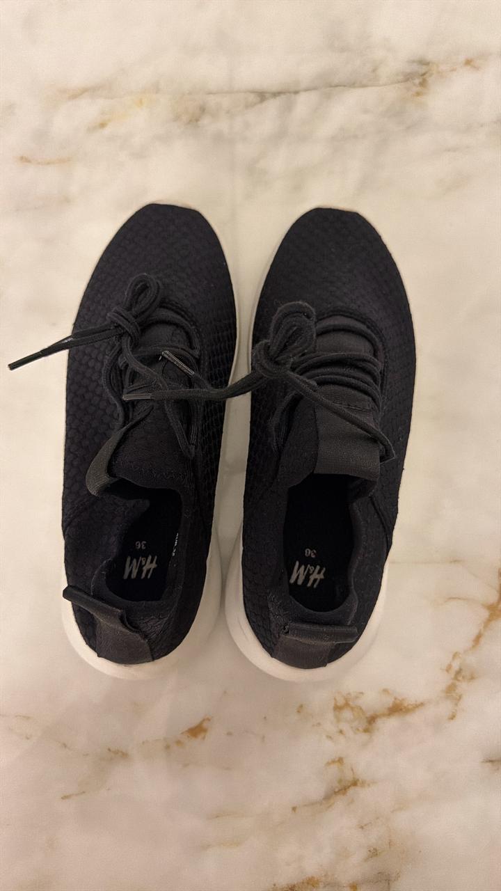H&M