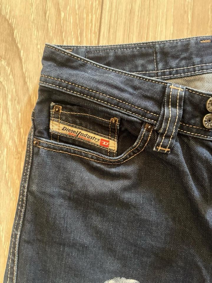 Женские джинсы Diesel