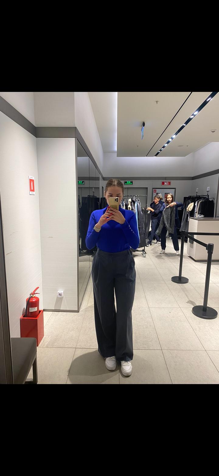Синяя водолазка Zara