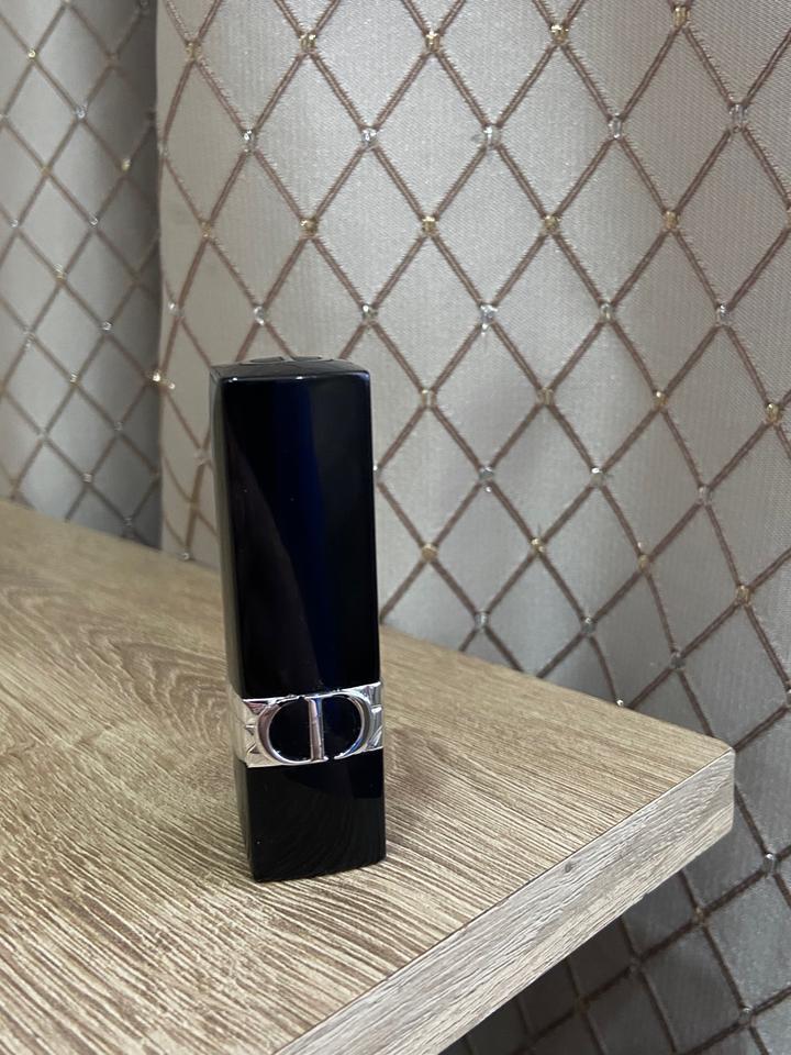 Dior Матовая помада диор в оттенке 100