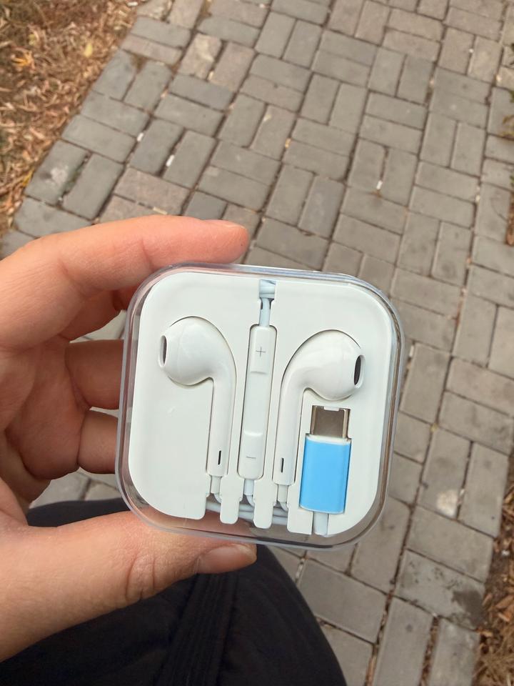 Проводные наушники с разъемом USB-C