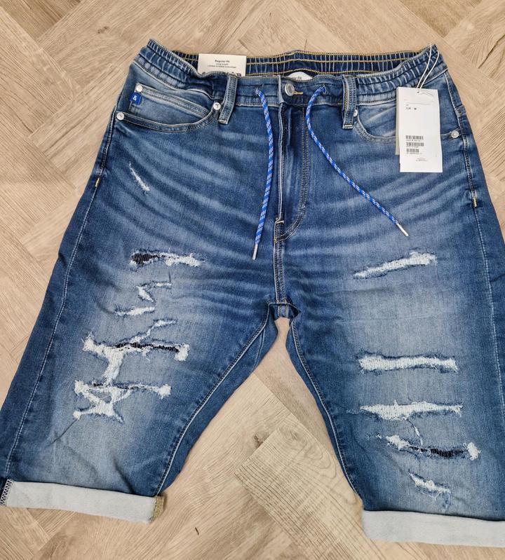 H&M