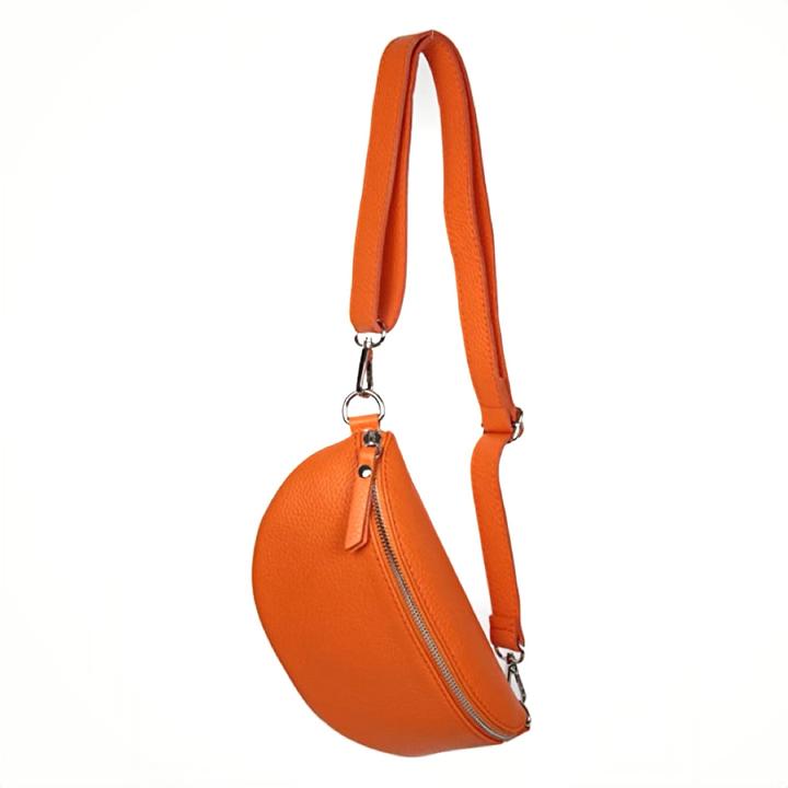 Италия