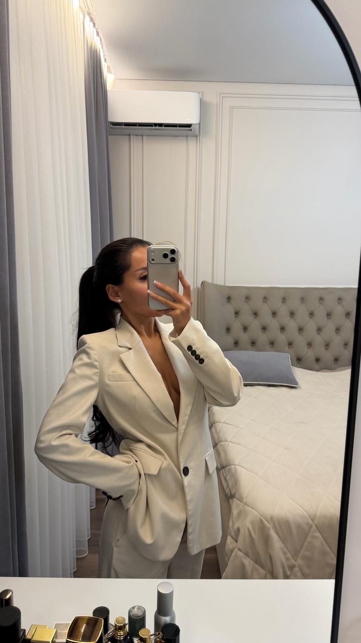 Брючный костюм Zara