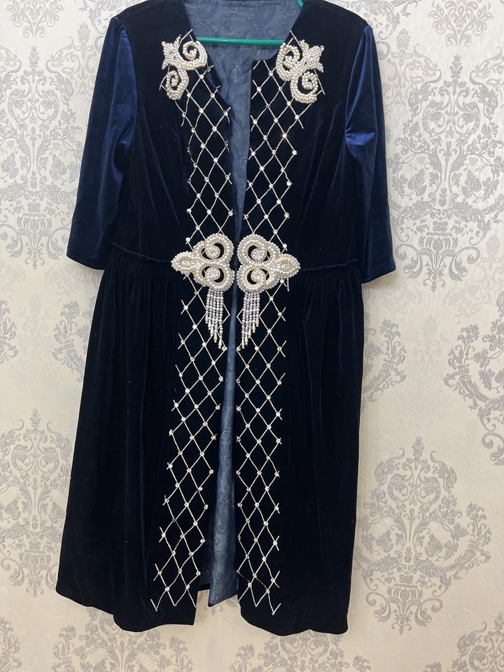 Handmade (ручная работа) Накидка с декором из бисера и страз