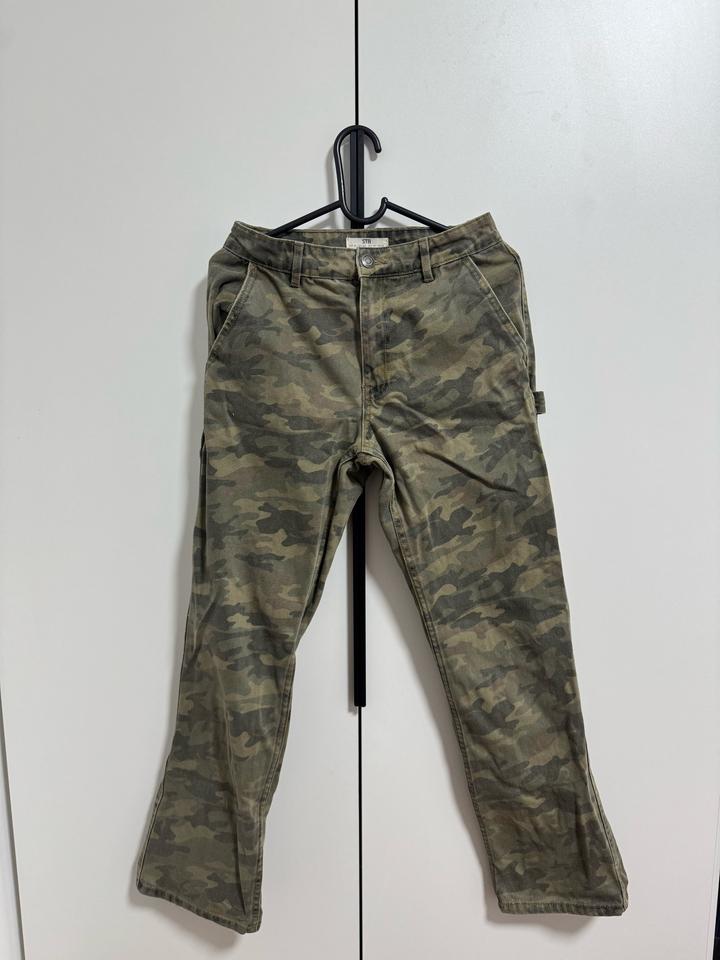 Брюки Stradivarius