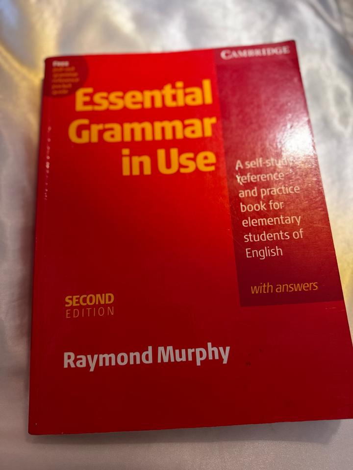 Учебник Murphy R.: Essential Grammar in Use