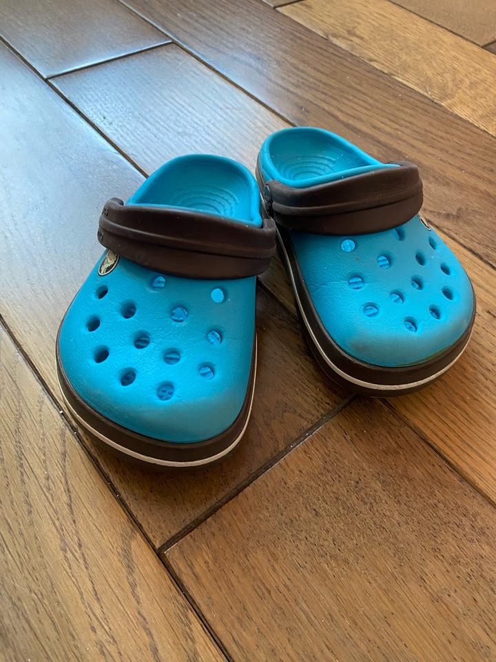 Crocs