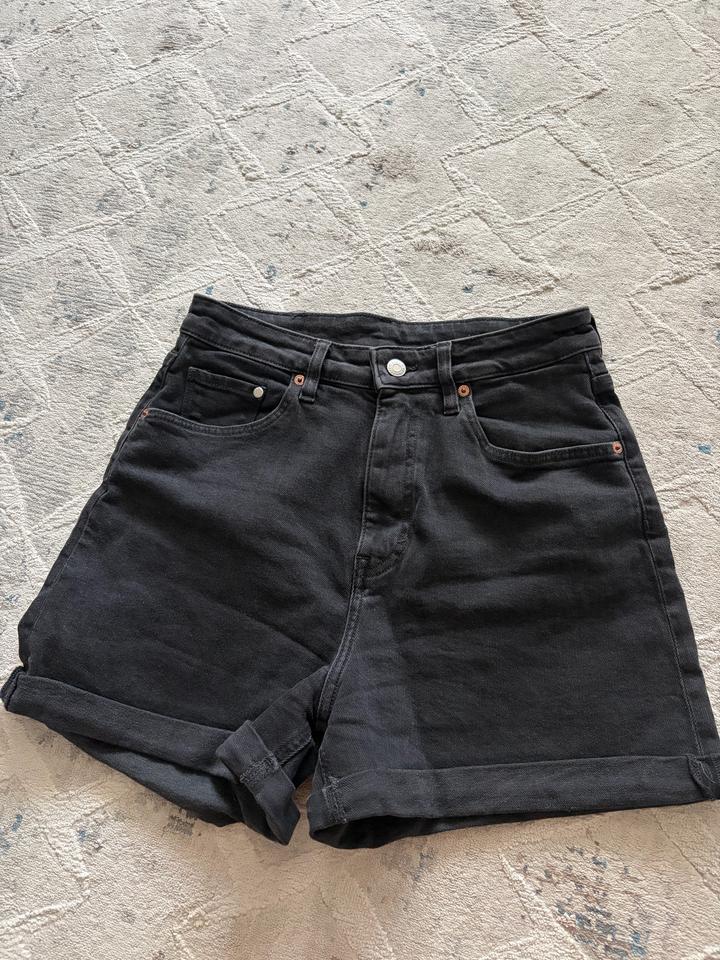 H&M черные шорты