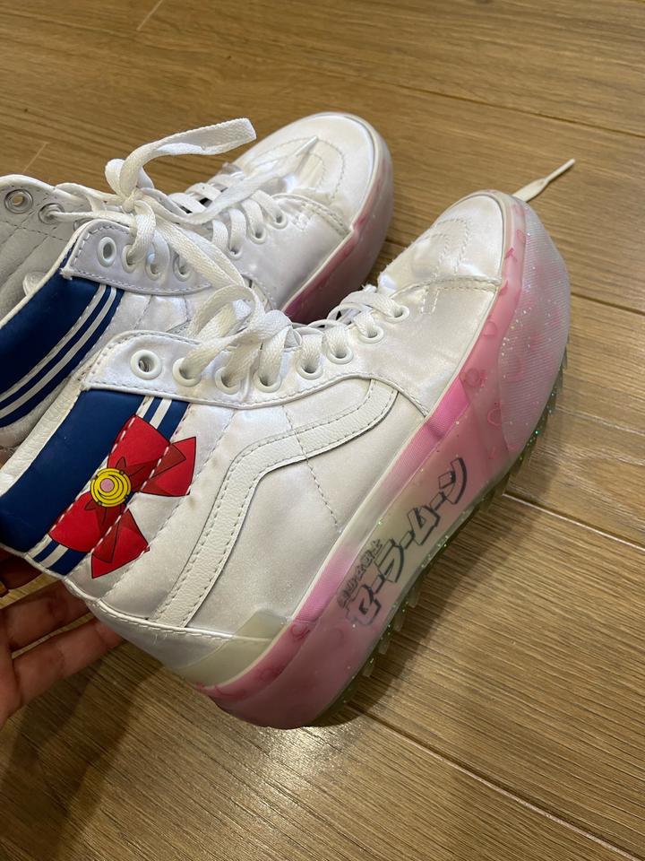Vans sailor moon оригинал