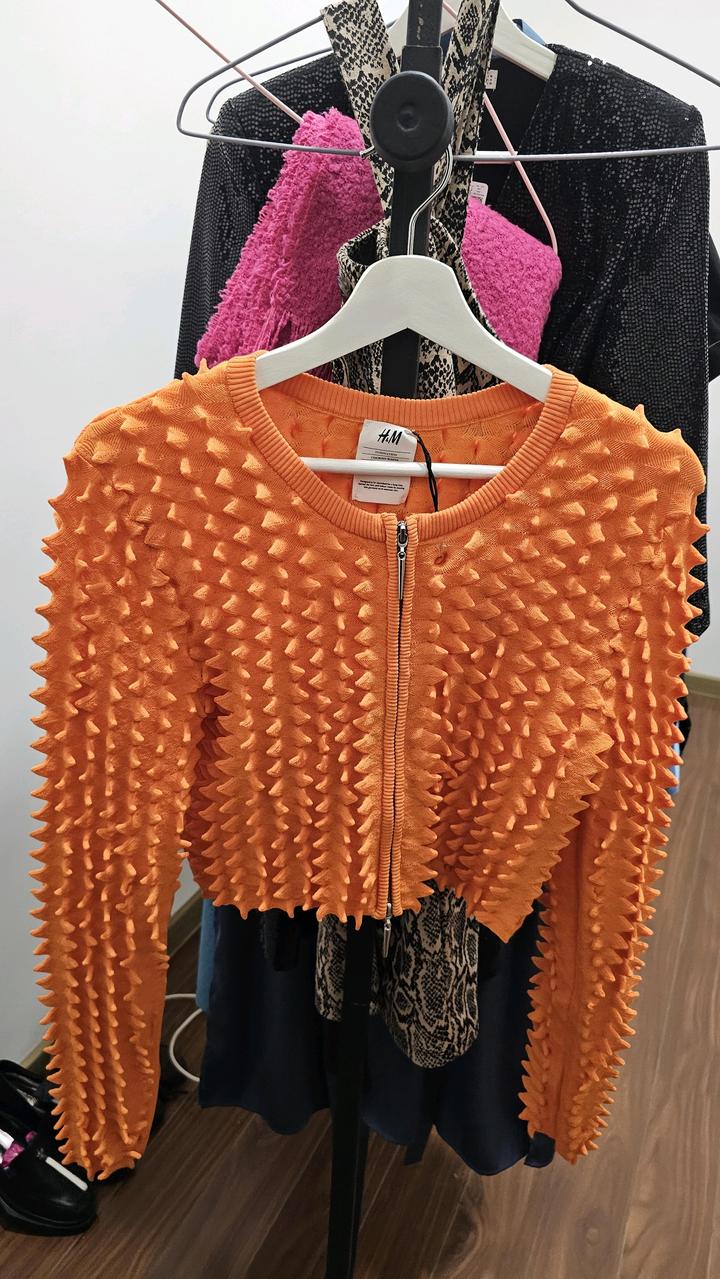 H&M