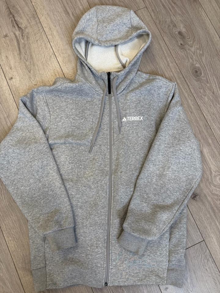 Толстовка adidas Terrex