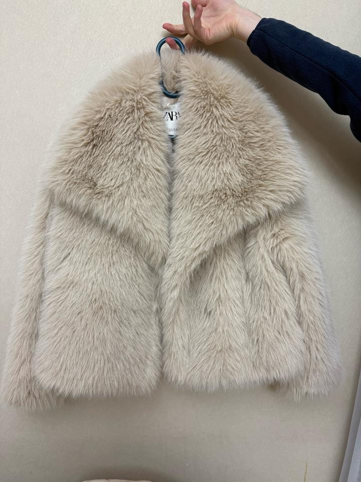 Шуба Zara из искусственного меха