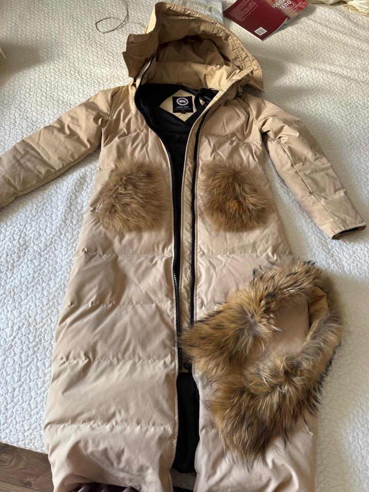 Canada Goose Пуховик