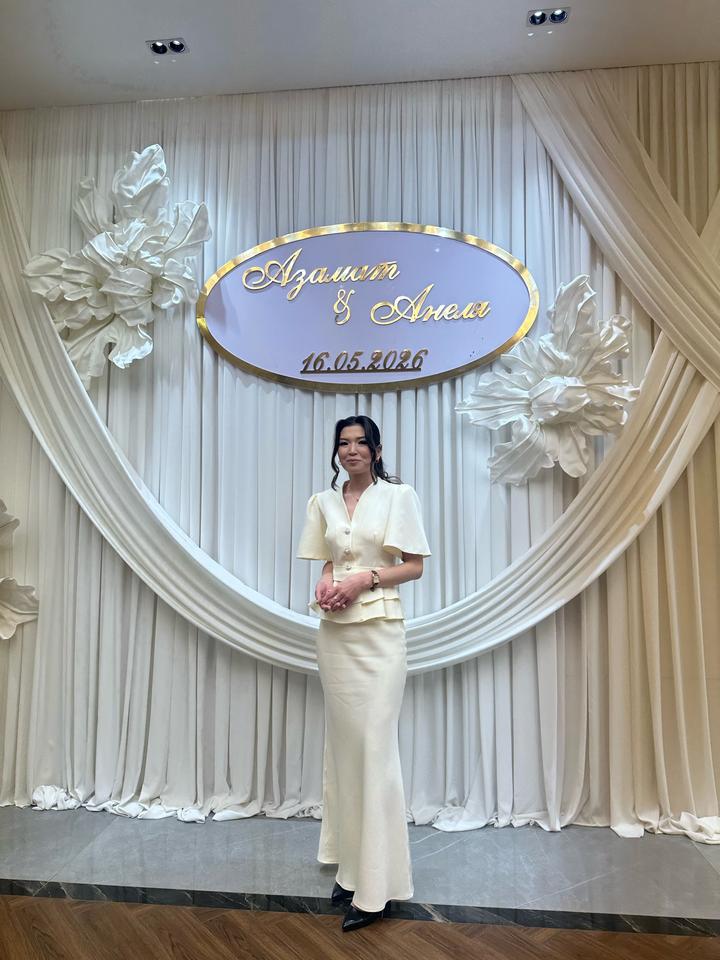 1001 Dress Вечерние платья