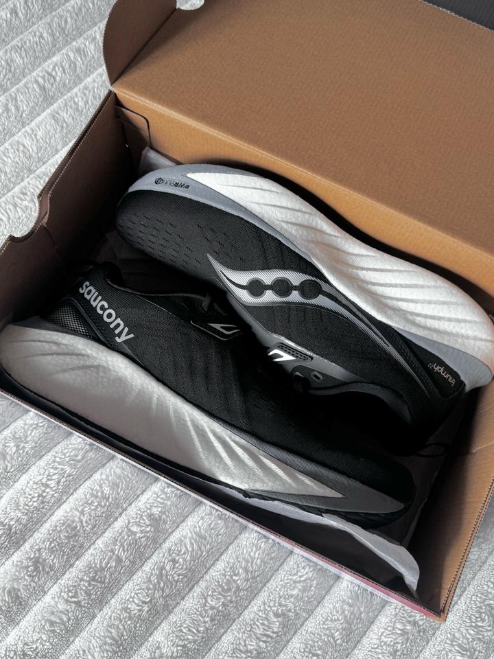 Saucony